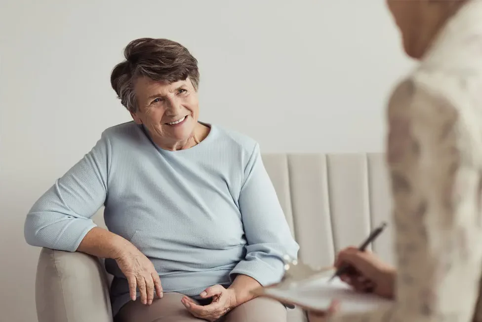 Terapia para pessoas idosas - Klaus Molina - Terapia Online: descubra como a saúde mental dos idosos pode se beneficiar da terpia